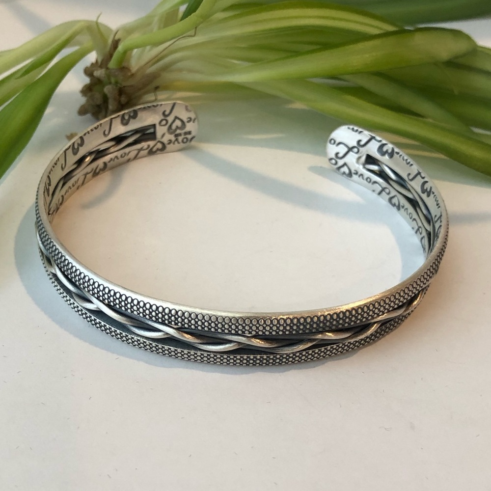 Silver bangle - Picture 1 of 2